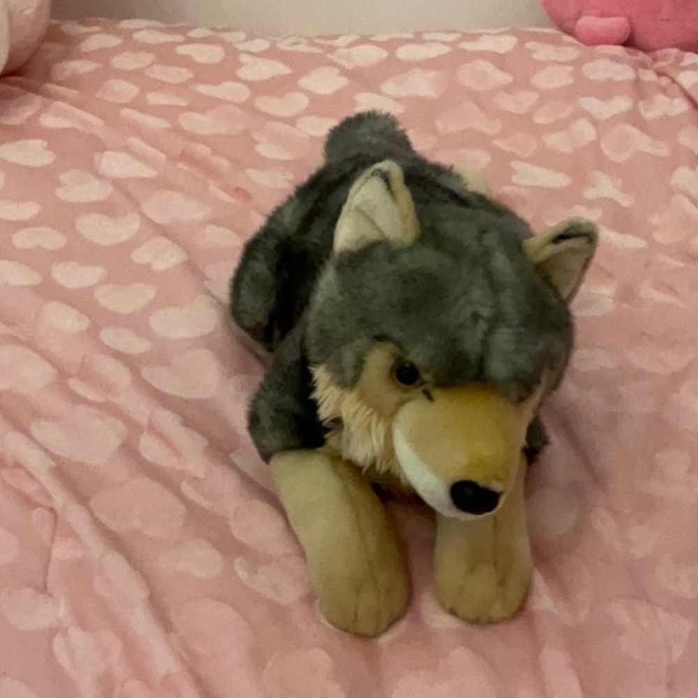 Wolf plushy fluffy